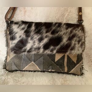 Fur canvas Myra bag!